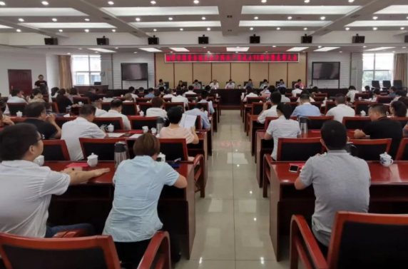 全市國(guó)資系統(tǒng)召開(kāi)七一表彰大會(huì)，湘潭擔(dān)保2名個(gè)人榜上有名